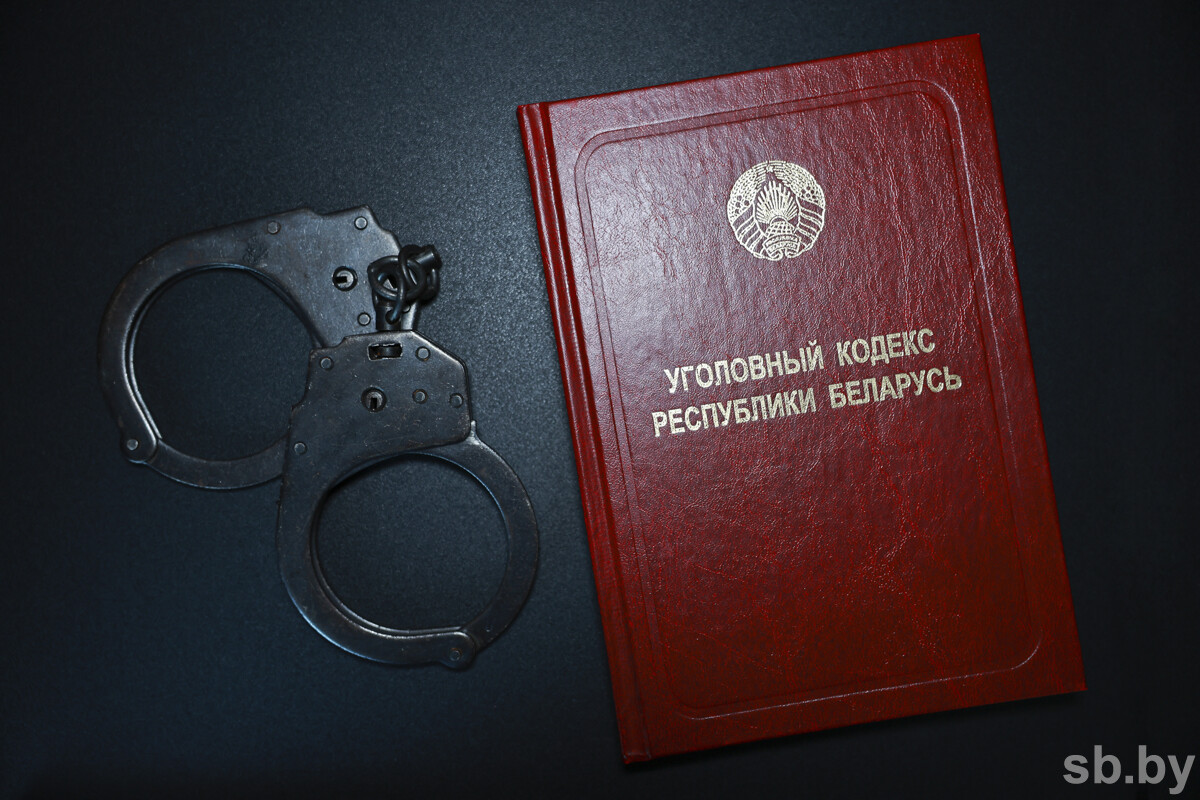 Минчанин выращивал коноплю в квартире и на приусадебном участке, возбуждено уголовное дело